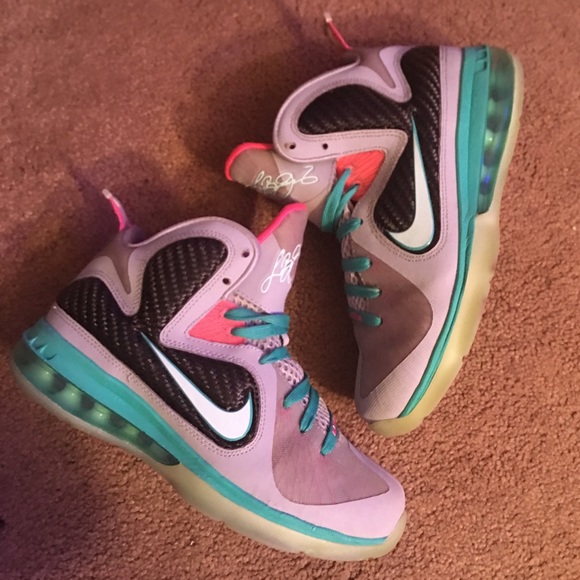 LeBron South Beach π₯ - Picture 7 of 7